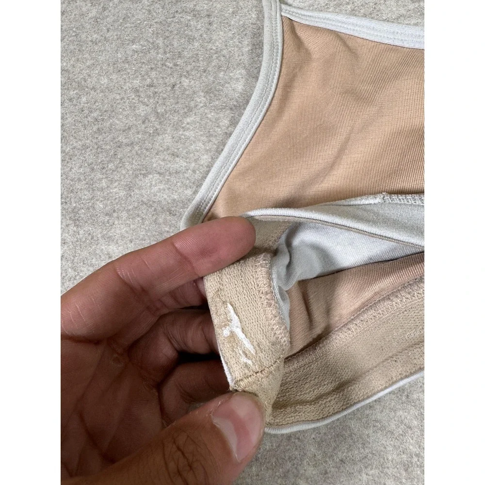 Lululemon Sports Bra Womens 4 Gray Lined Racerback Mesh Yoga Athletic Gym